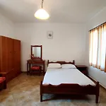 Zorgos Apartments