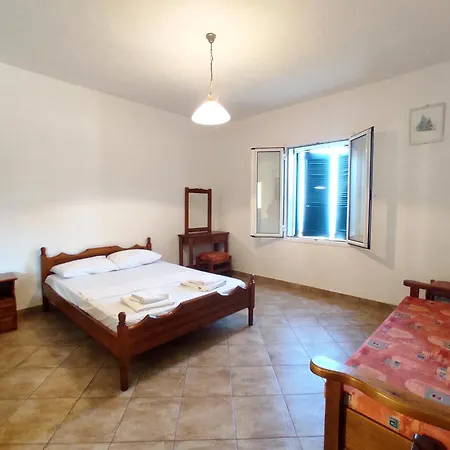Zorgos Apartments