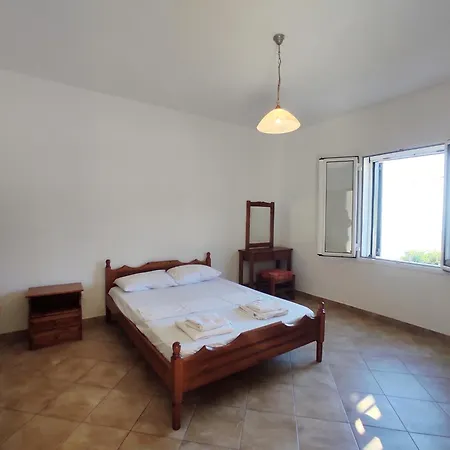 公寓 Zorgos Apartments